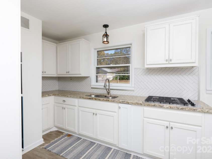 107 Mint Street, Clover, SC 29710.  MLS# CAR4318117, YatesRealty ID 20179. 