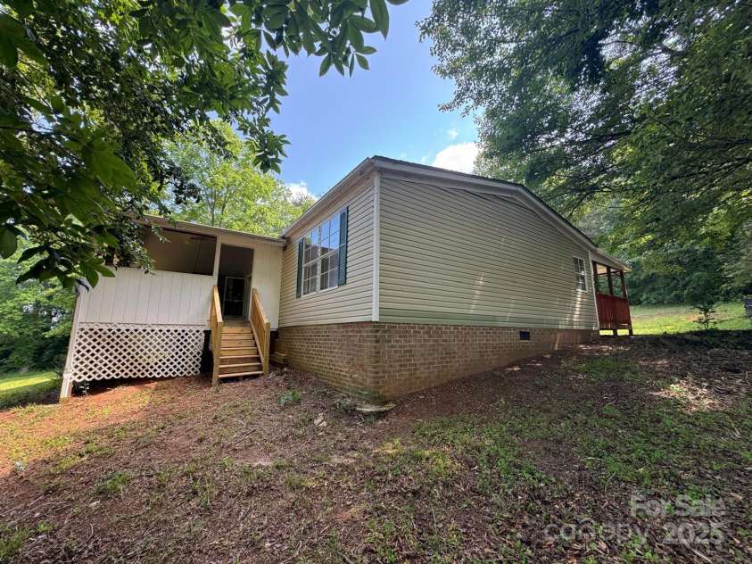 121 C & K Drive, Taylorsville, NC 28681.  MLS# CAR4270469, YatesRealty ID 2018. 