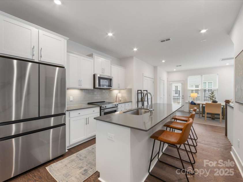 4027 Capital Ridge Court, Charlotte, NC 28205.  MLS# CAR4213738, YatesRealty ID 2018. 