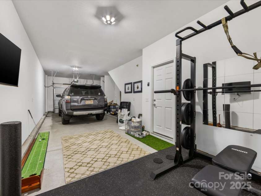 4027 Capital Ridge Court, Charlotte, NC 28205.  MLS# CAR4213738, YatesRealty ID 2018. 