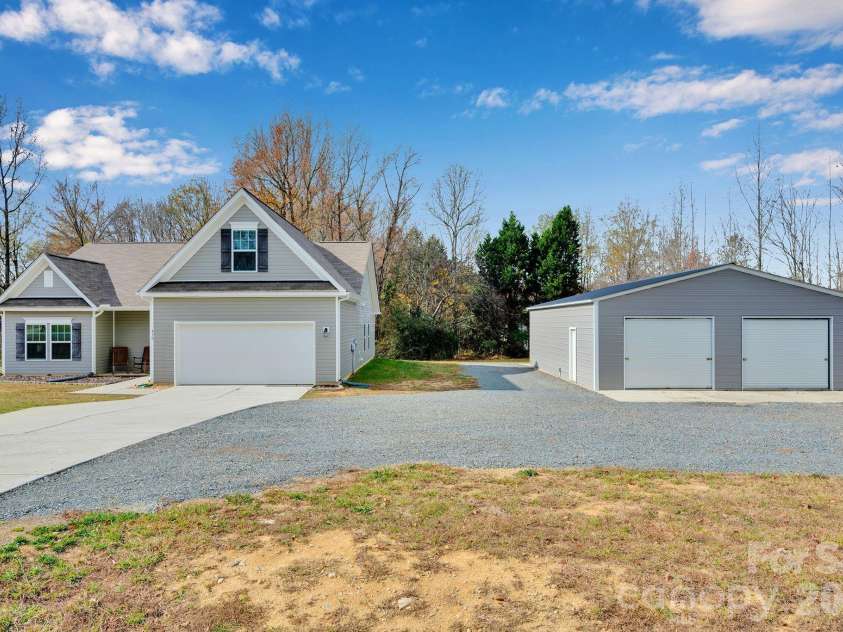 430 Steeple Chase Trail, Salisbury, NC 28144.  MLS# CAR4338043, YatesRealty ID 2018. 