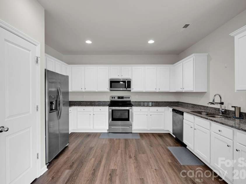 430 Steeple Chase Trail, Salisbury, NC 28144.  MLS# CAR4338043, YatesRealty ID 2018. 