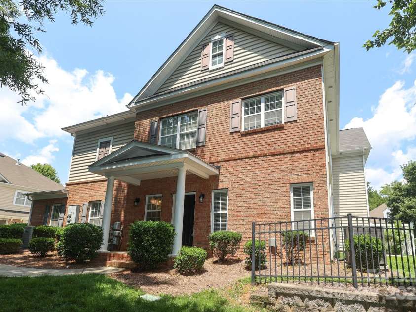 12321 Aquitaine Street, Charlotte, NC 28277.  MLS# CAR4269737, YatesRealty ID 20181. 