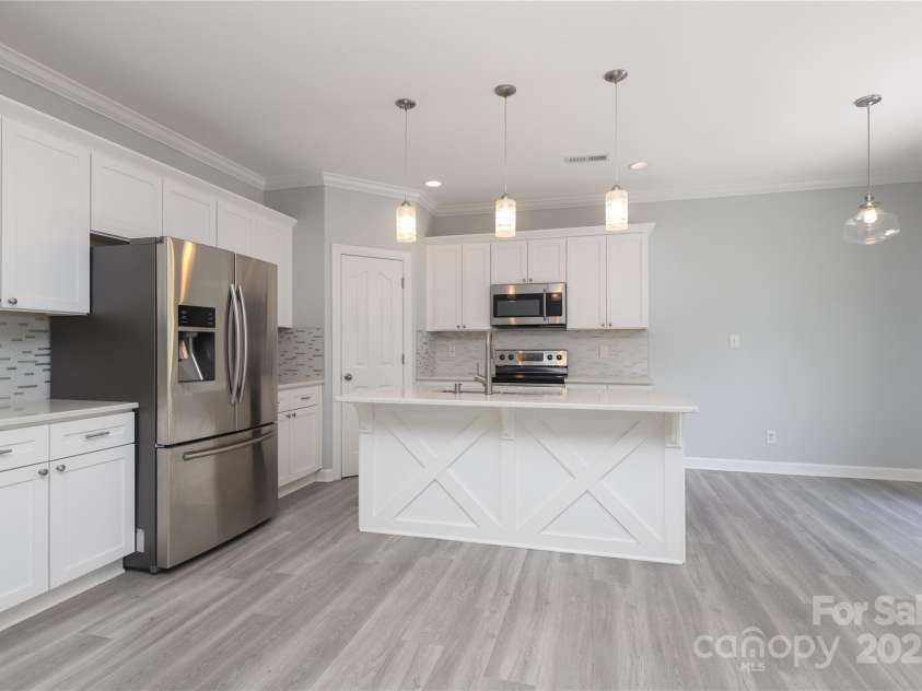 12321 Aquitaine Street, Charlotte, NC 28277.  MLS# CAR4269737, YatesRealty ID 20181. 