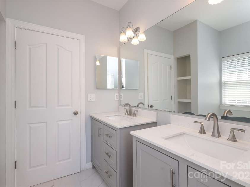 12321 Aquitaine Street, Charlotte, NC 28277.  MLS# CAR4269737, YatesRealty ID 20181. 