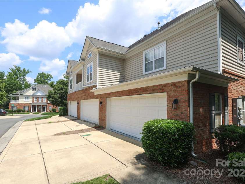 12321 Aquitaine Street, Charlotte, NC 28277.  MLS# CAR4269737, YatesRealty ID 20181. 