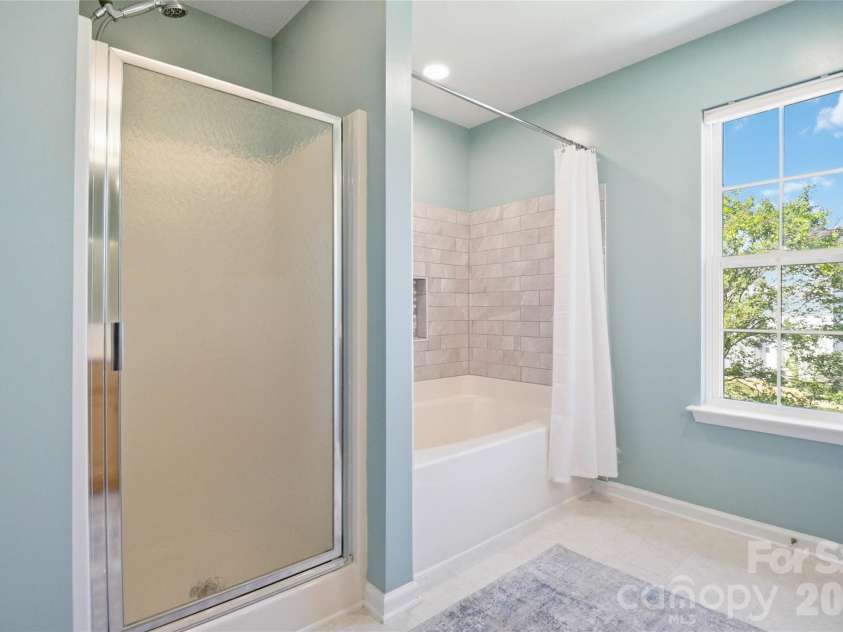 2141 Bluebonnet Lane, Matthews, NC 28104.  MLS# CAR4353561, YatesRealty ID 20181. 