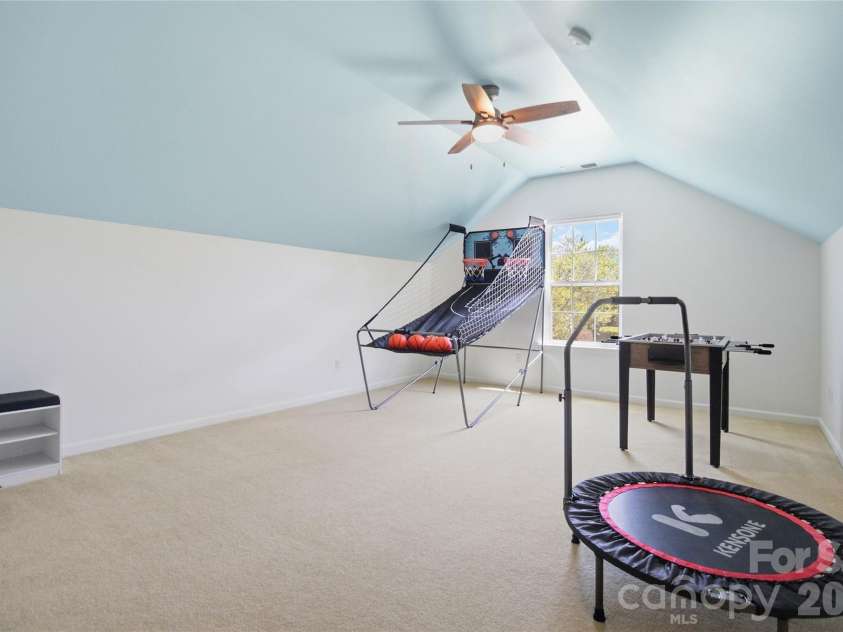 2141 Bluebonnet Lane, Matthews, NC 28104.  MLS# CAR4353561, YatesRealty ID 20181. 