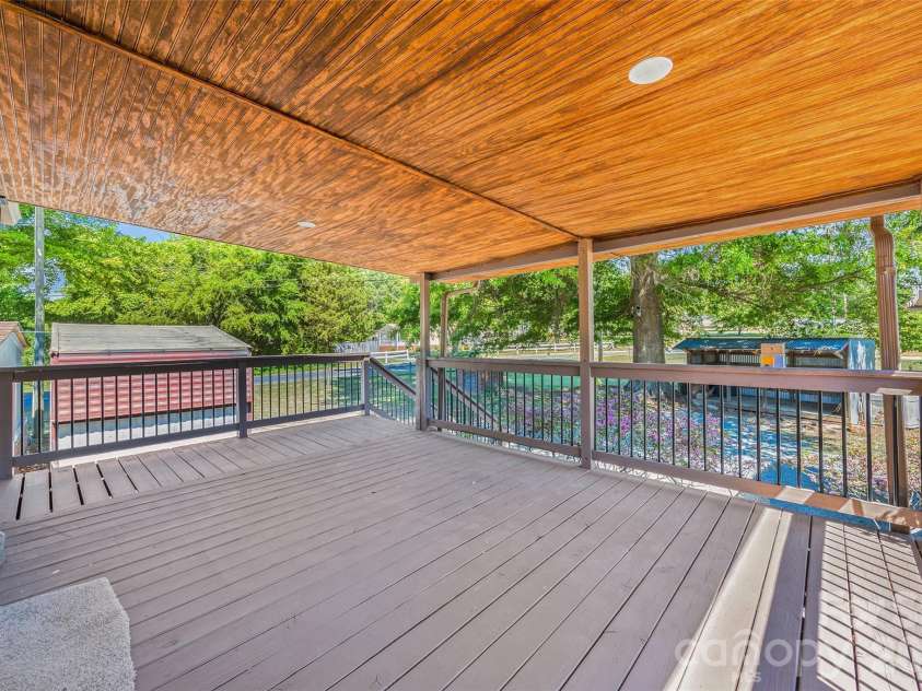 5760 Turner Drive, Kannapolis, NC 28081.  MLS# CAR4378549, YatesRealty ID 20182. 