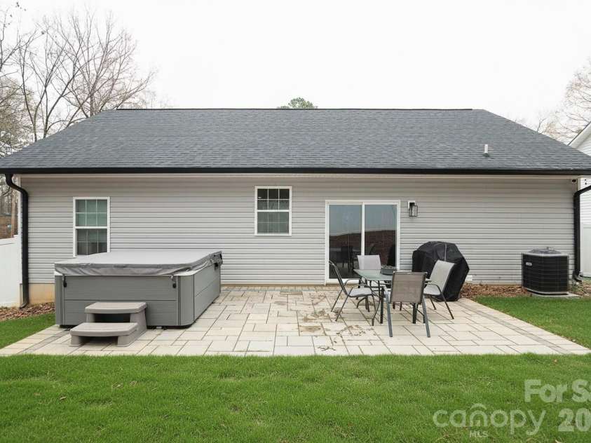 1329 Columbus Street, Albemarle, NC 28001.  MLS# CAR4327711, YatesRealty ID 20184. 
