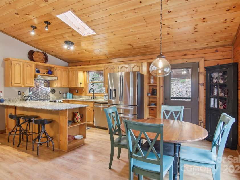 680 Creekside Drive, Maggie Valley, NC 28751.  MLS# CAR4232655, YatesRealty ID 20184. 