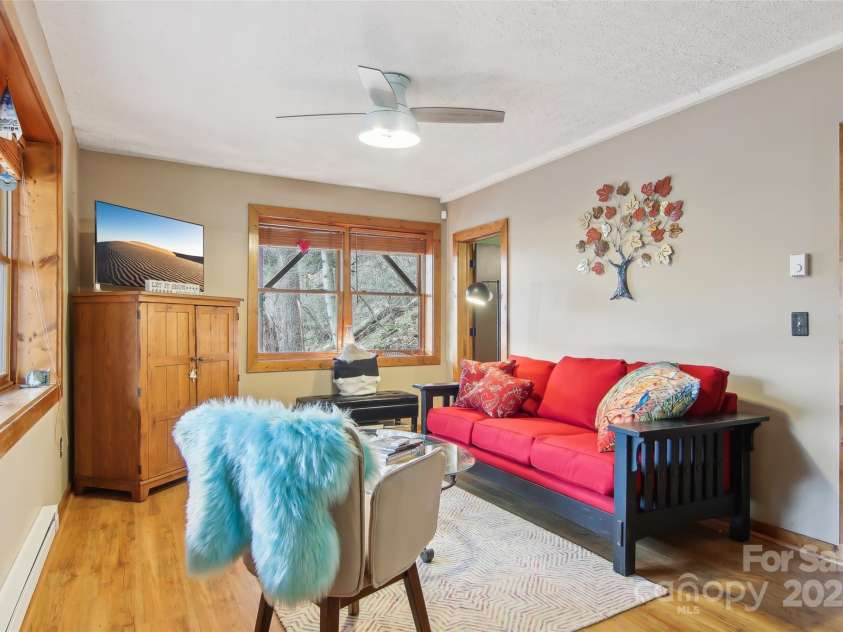 680 Creekside Drive, Maggie Valley, NC 28751.  MLS# CAR4232655, YatesRealty ID 20184. 