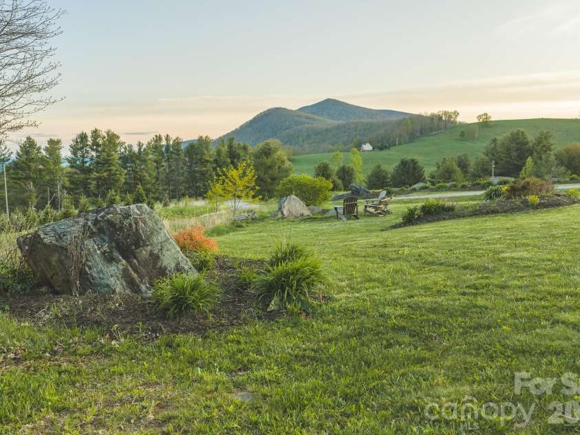 6985 Junaluska Road, Boone, NC 28607.  MLS# CAR4380137, YatesRealty ID 20185. 