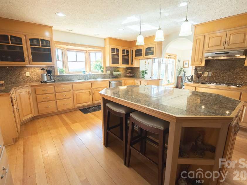 6985 Junaluska Road, Boone, NC 28607.  MLS# CAR4380137, YatesRealty ID 20185. 