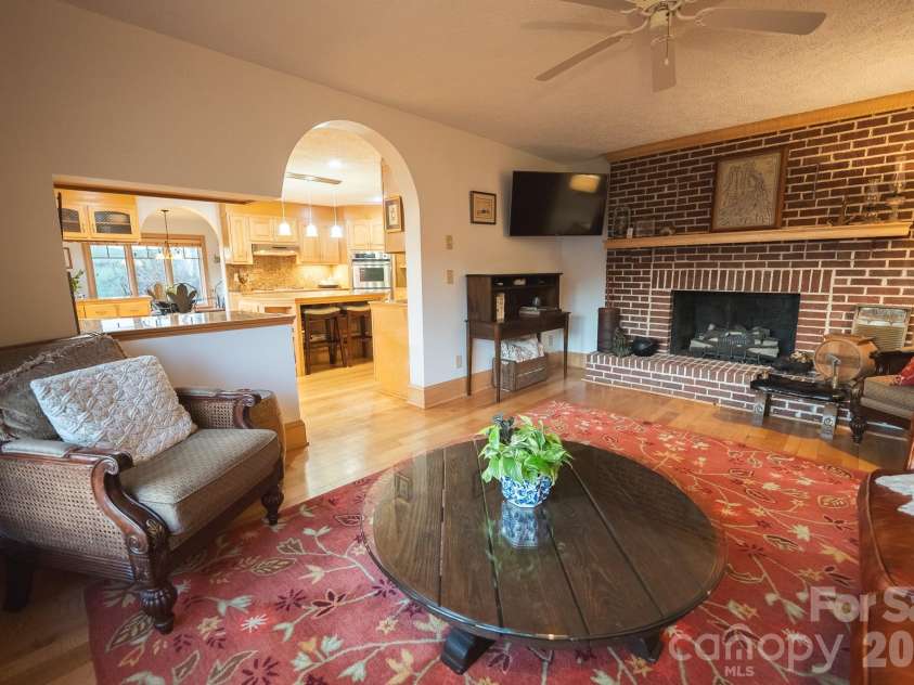 6985 Junaluska Road, Boone, NC 28607.  MLS# CAR4380137, YatesRealty ID 20185. 