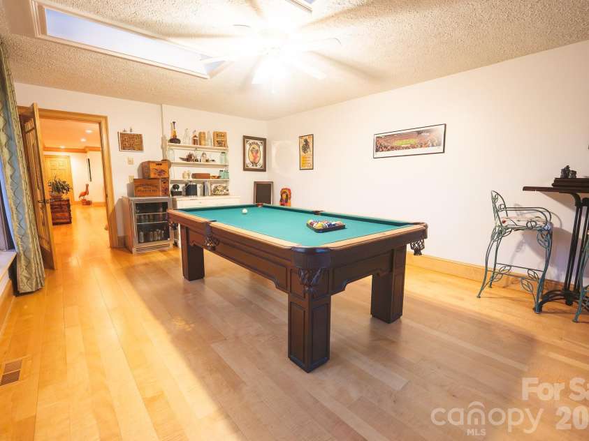 6985 Junaluska Road, Boone, NC 28607.  MLS# CAR4380137, YatesRealty ID 20185. 