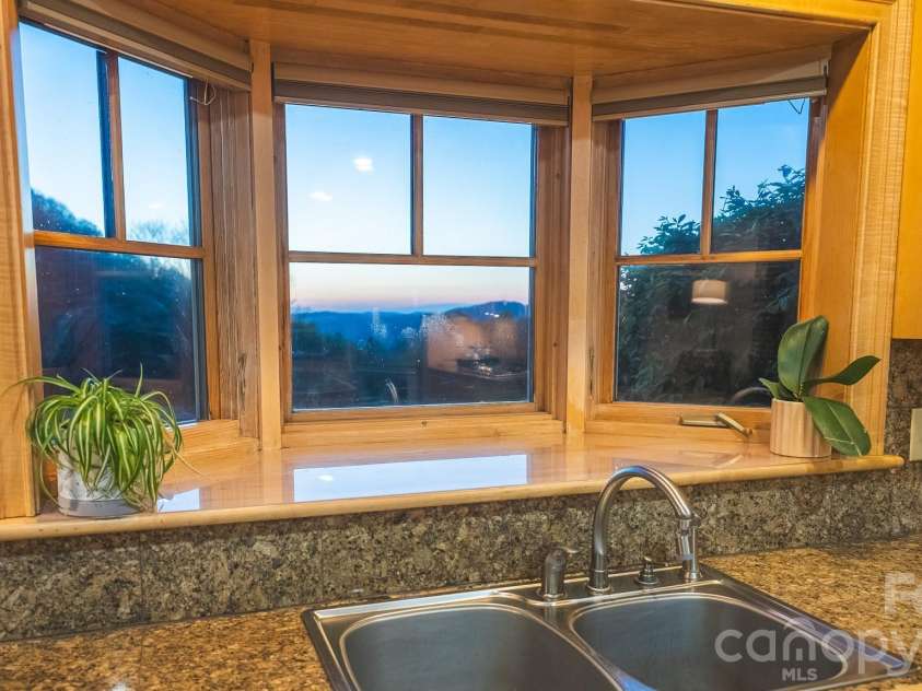 6985 Junaluska Road, Boone, NC 28607.  MLS# CAR4380137, YatesRealty ID 20185. 