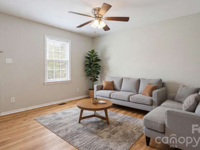 605 Park Terrace, Gastonia, NC 28054.  MLS# CAR4373381, YatesRealty ID 20186. 