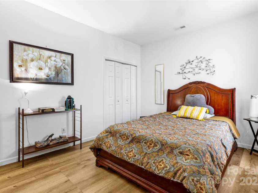 7138 Somerset Springs Drive, Charlotte, NC 28262.  MLS# CAR4267659, YatesRealty ID 20186. 