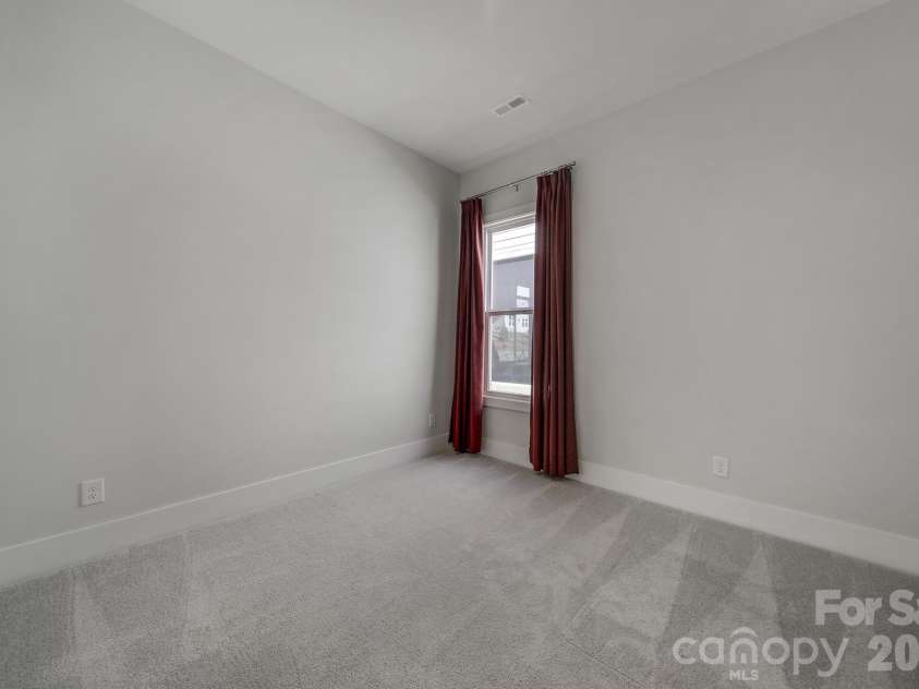 8021 Brookbank Drive, Charlotte, NC 28269.  MLS# CAR4345223, YatesRealty ID 20188. 