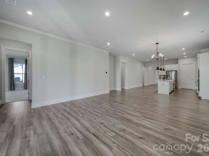 8021 Brookbank Drive, Charlotte, NC 28269.  MLS# CAR4345223, YatesRealty ID 20188. 