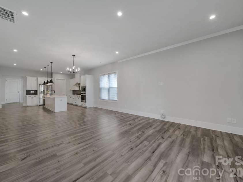 8021 Brookbank Drive, Charlotte, NC 28269.  MLS# CAR4345223, YatesRealty ID 20188. 