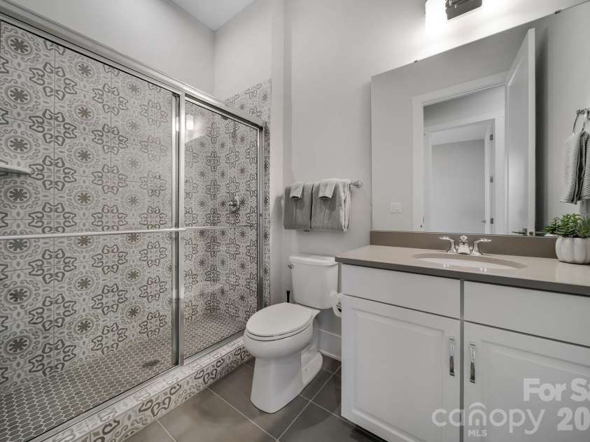 8021 Brookbank Drive, Charlotte, NC 28269.  MLS# CAR4345223, YatesRealty ID 20188. 