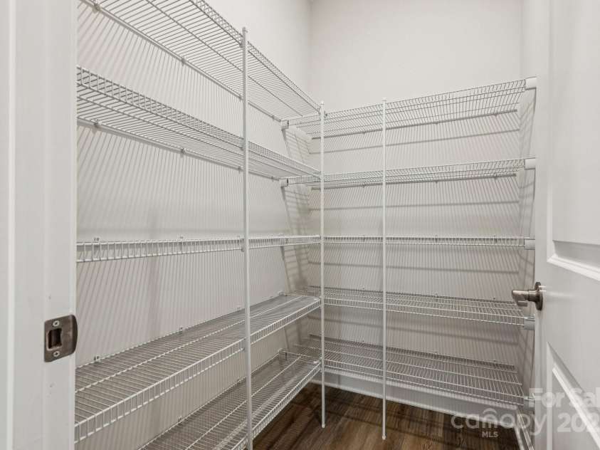 908 Westminster Drive, Statesville, NC 28677.  MLS# CAR4255889, YatesRealty ID 20188. 