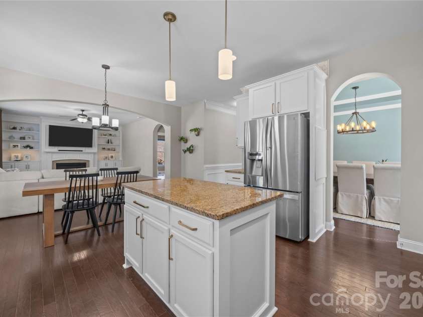 921 Rock Forest Way, Fort Mill, SC 29707.  MLS# CAR4359119, YatesRealty ID 20189. 