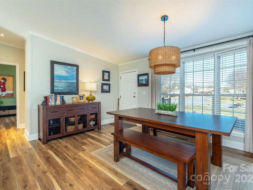 428 Riverwind Drive, Hendersonville, NC 28739.  MLS# CAR4331015, YatesRealty ID 2019. 