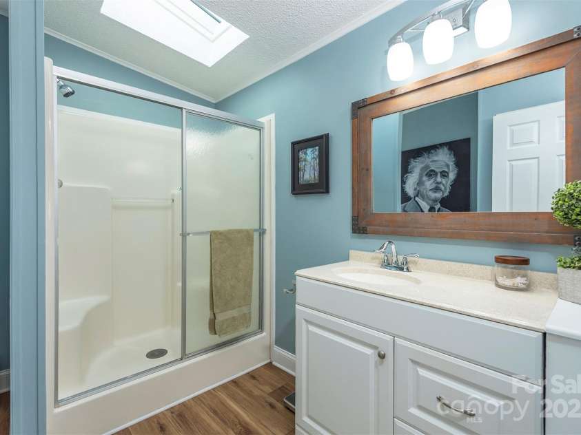 428 Riverwind Drive, Hendersonville, NC 28739.  MLS# CAR4331015, YatesRealty ID 2019. 
