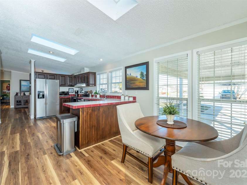 428 Riverwind Drive, Hendersonville, NC 28739.  MLS# CAR4331015, YatesRealty ID 2019. 
