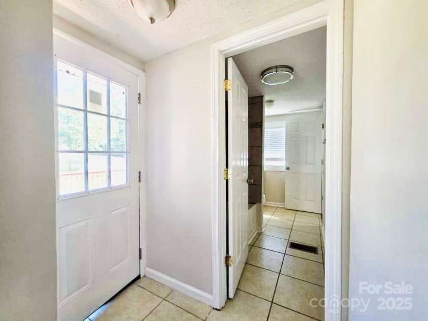 825 Margate Avenue, Kannapolis, NC 28081.  MLS# CAR4306099, YatesRealty ID 2019. 