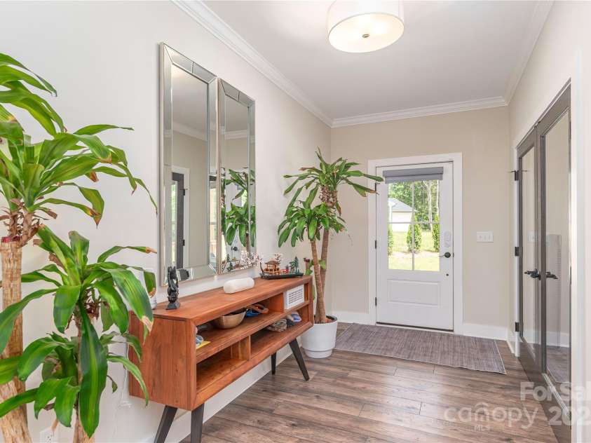 17 Baxter Woods Lane, Candler, NC 28715.  MLS# CAR4267749, YatesRealty ID 20190. 