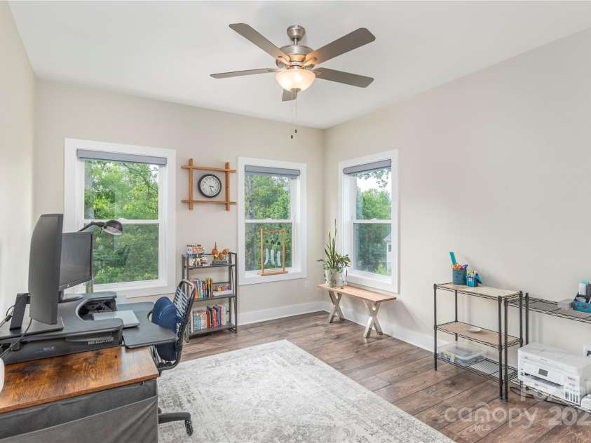 17 Baxter Woods Lane, Candler, NC 28715.  MLS# CAR4267749, YatesRealty ID 20190. 