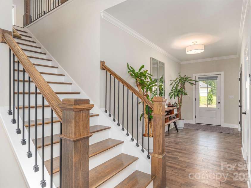 17 Baxter Woods Lane, Candler, NC 28715.  MLS# CAR4267749, YatesRealty ID 20190. 