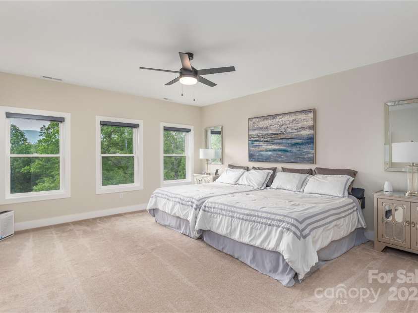 17 Baxter Woods Lane, Candler, NC 28715.  MLS# CAR4267749, YatesRealty ID 20190. 