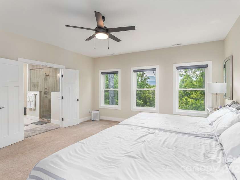 17 Baxter Woods Lane, Candler, NC 28715.  MLS# CAR4267749, YatesRealty ID 20190. 