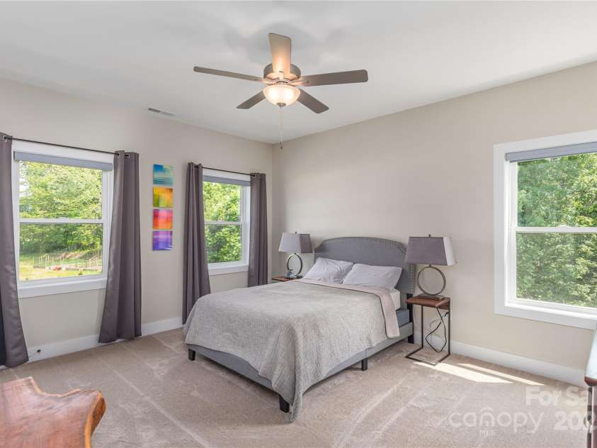 17 Baxter Woods Lane, Candler, NC 28715.  MLS# CAR4267749, YatesRealty ID 20190. 