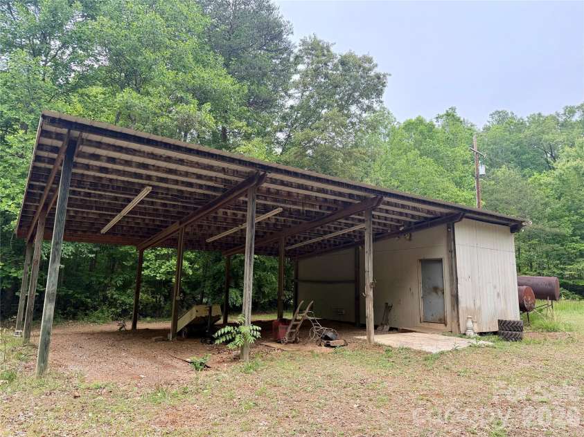 781 Rock Road, Rutherfordton, NC 28139.  MLS# CAR4379567, YatesRealty ID 20190. 