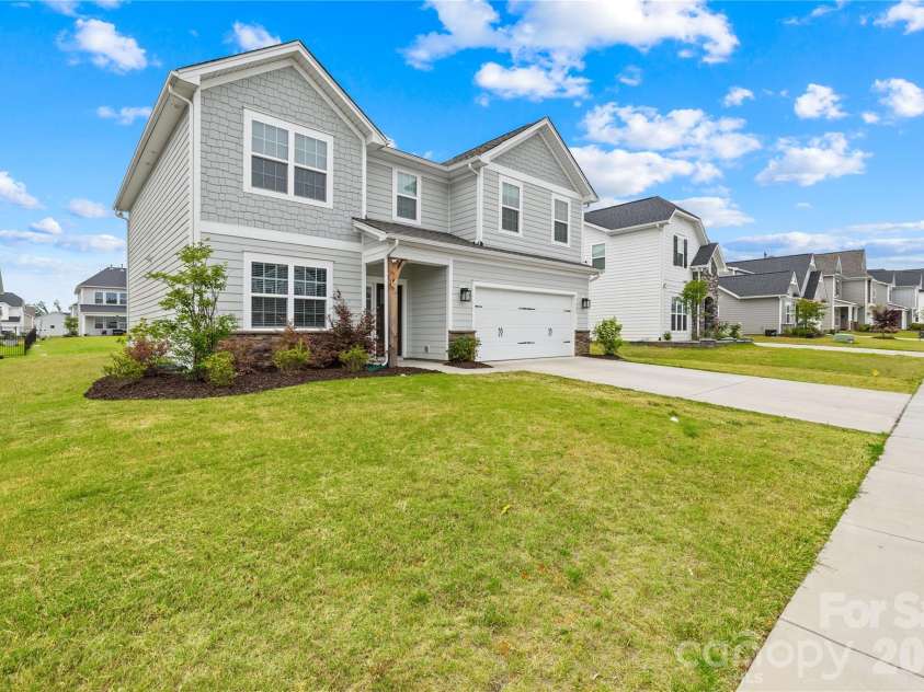 3823 Dahlia Drive, Harrisburg, NC 28075.  MLS# CAR4372342, YatesRealty ID 20191. 