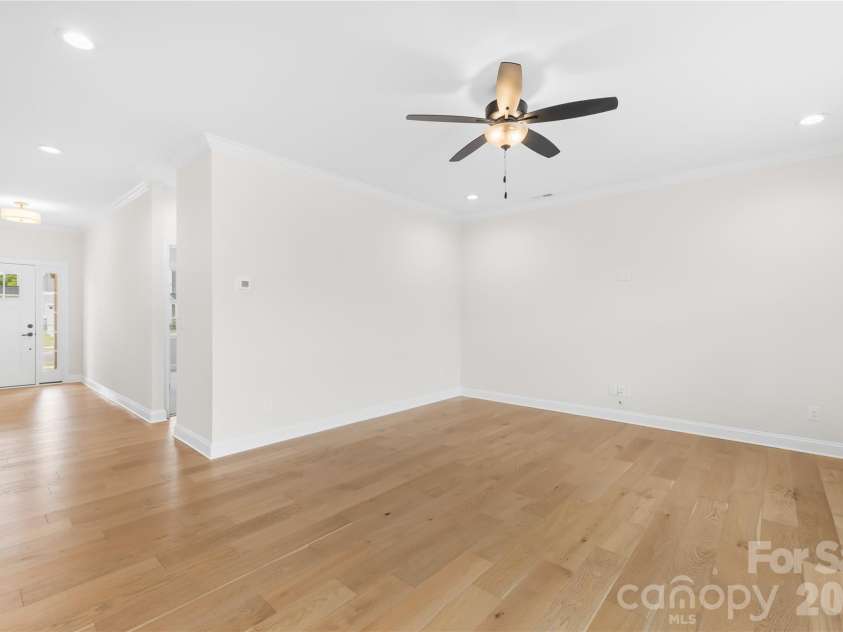 3823 Dahlia Drive, Harrisburg, NC 28075.  MLS# CAR4372342, YatesRealty ID 20191. 