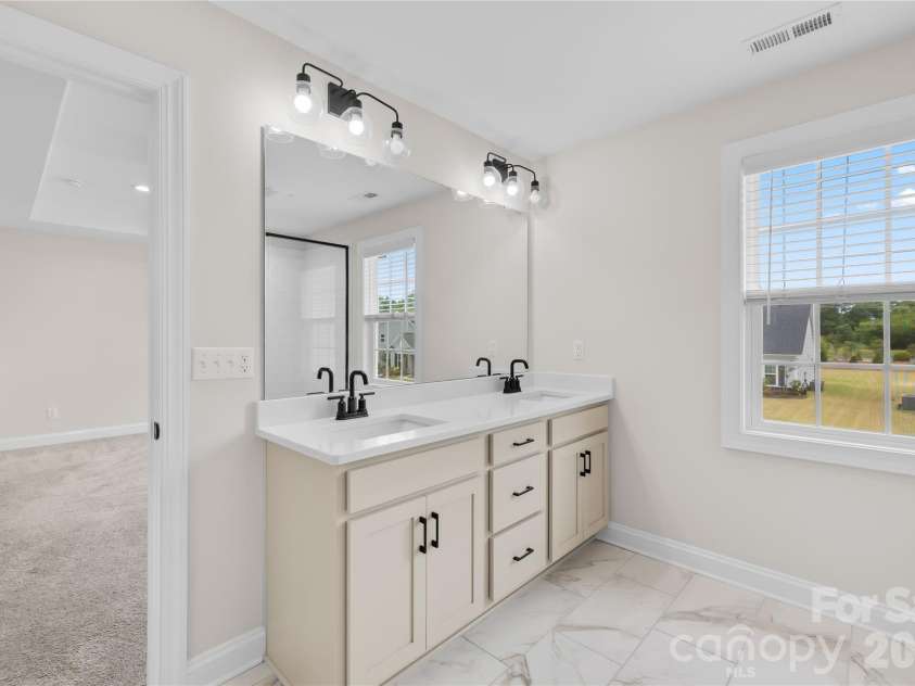 3823 Dahlia Drive, Harrisburg, NC 28075.  MLS# CAR4372342, YatesRealty ID 20191. 