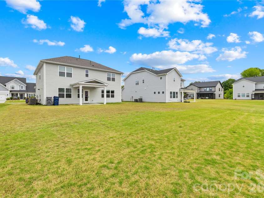 3823 Dahlia Drive, Harrisburg, NC 28075.  MLS# CAR4372342, YatesRealty ID 20191. 