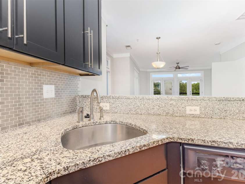 772 Cotton Gin Alley, Davidson, NC 28036.  MLS# CAR4334928, YatesRealty ID 20192. 