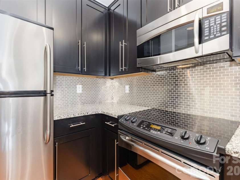 772 Cotton Gin Alley, Davidson, NC 28036.  MLS# CAR4334928, YatesRealty ID 20192. 