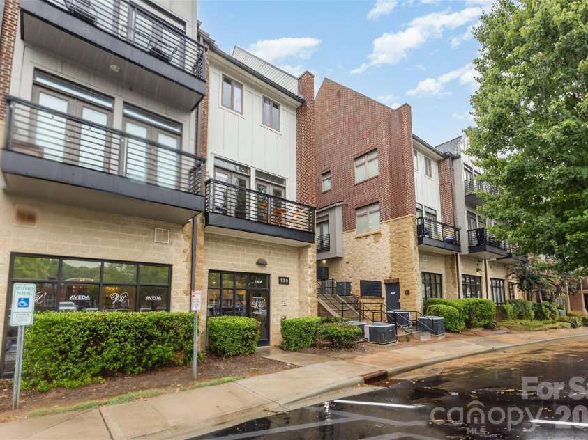 772 Cotton Gin Alley, Davidson, NC 28036.  MLS# CAR4334928, YatesRealty ID 20192. 