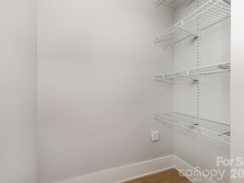 772 Cotton Gin Alley, Davidson, NC 28036.  MLS# CAR4334928, YatesRealty ID 20192. 