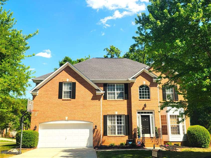 9310 Autumn Applause Drive, Charlotte, NC 28277.  MLS# CAR4366410, YatesRealty ID 20194. 