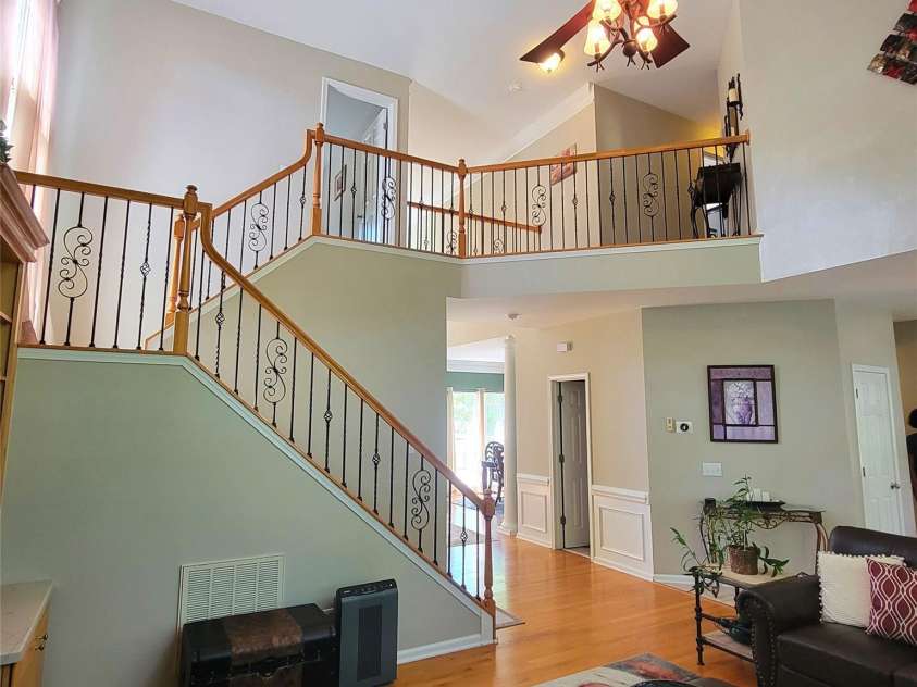 9310 Autumn Applause Drive, Charlotte, NC 28277.  MLS# CAR4366410, YatesRealty ID 20194. 